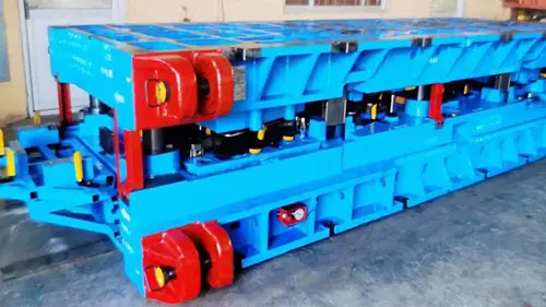 Les moules de la série de lignes automatiques aident le processus d'emboutissage automobile à évoluer vers une automatisation à grande vitesse.